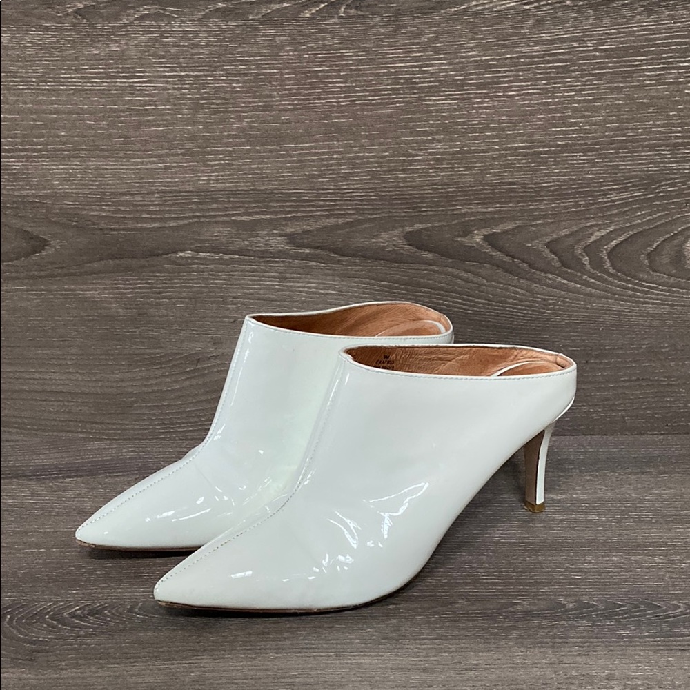 Halogen Haandi-Lea Womens Patent Leather Mules Heels White Slip On Size 6